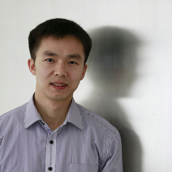 李志明