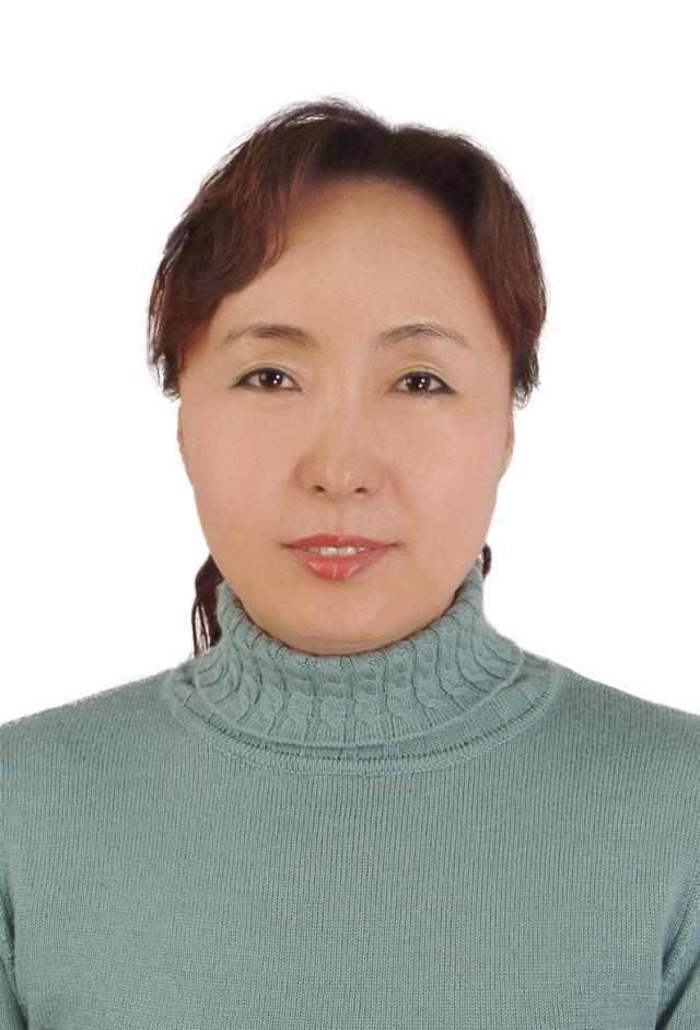 张莉