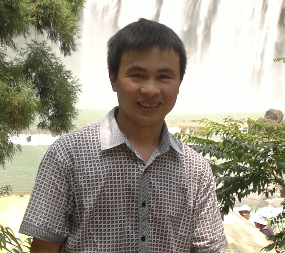 何朝明