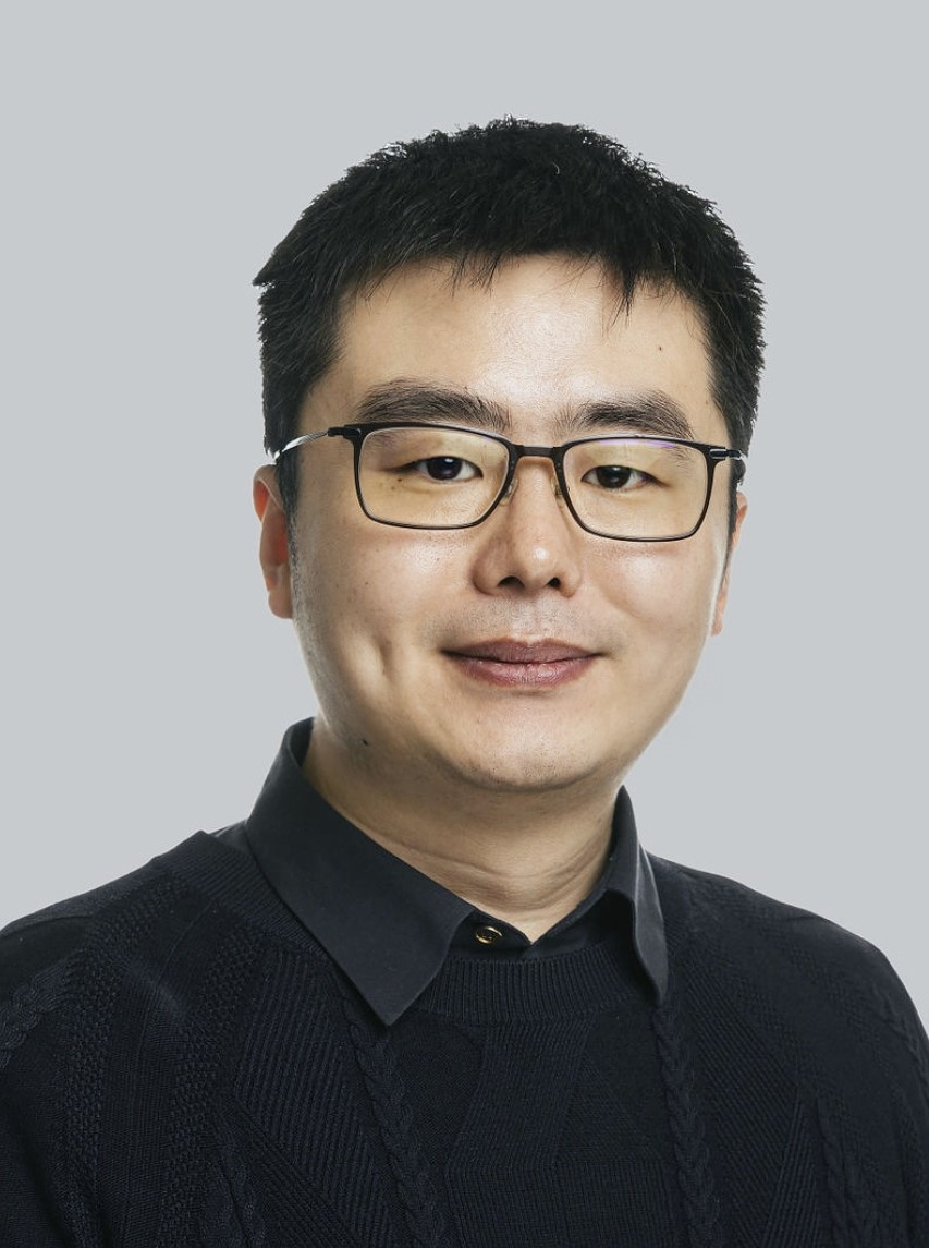 李建威